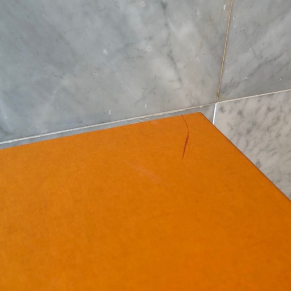 SOLD🧡Louis Vuitton XL Magnetic Gift Box Empty🧡 - Picture 11 of 12